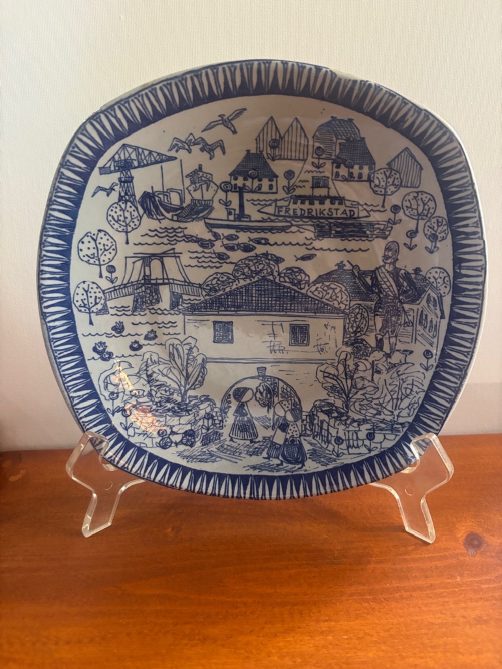 2 Decorative Stavangerflint Norway Plates